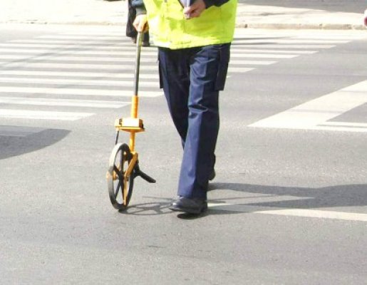 Lovită pe trecerea de pietoni, pe strada 1 Decembrie